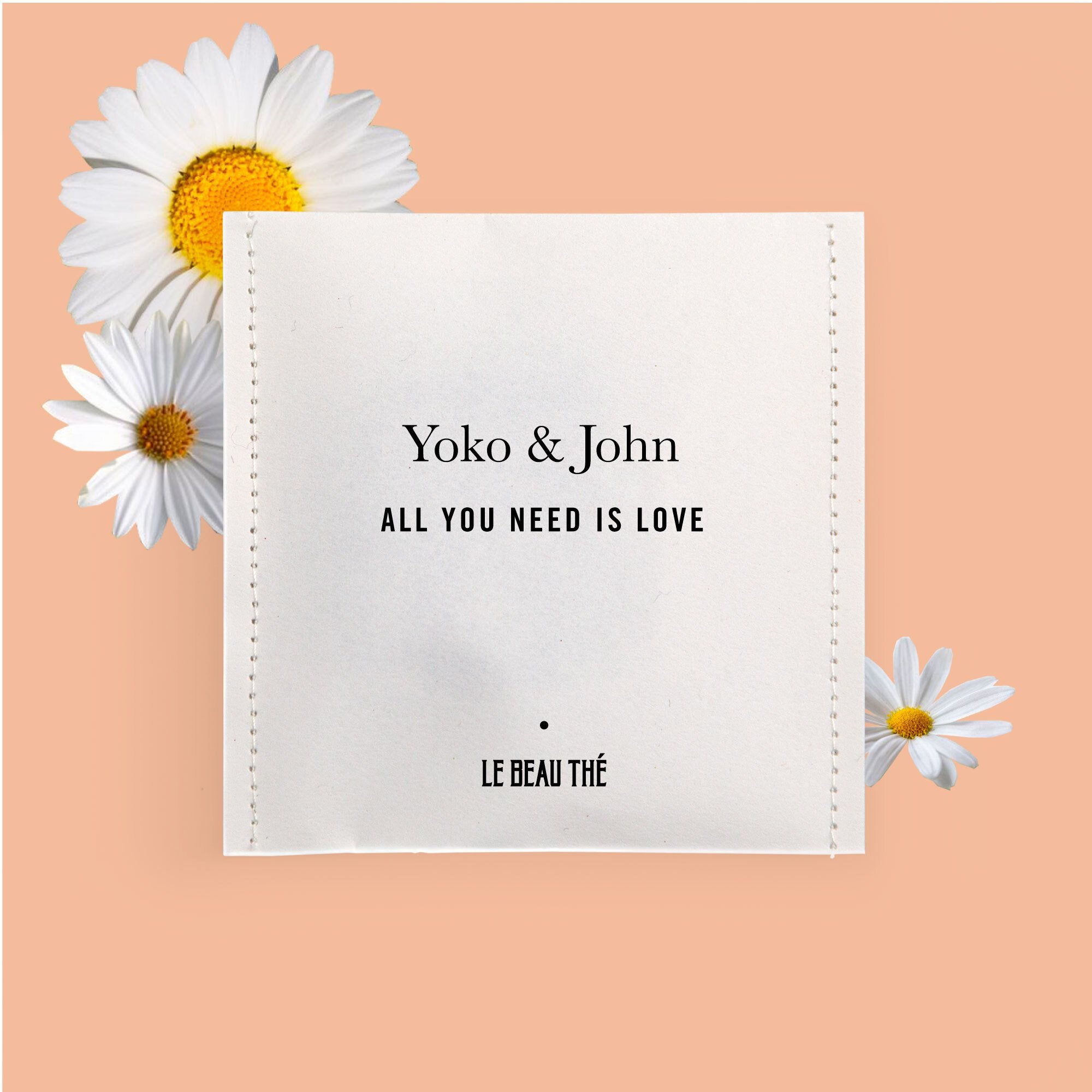 Sachet de thé personnalisé par Le Beau Thé pour un mariage hippie avec John Lennon, Yoko et des fleurs, cadeau d’invité idéal