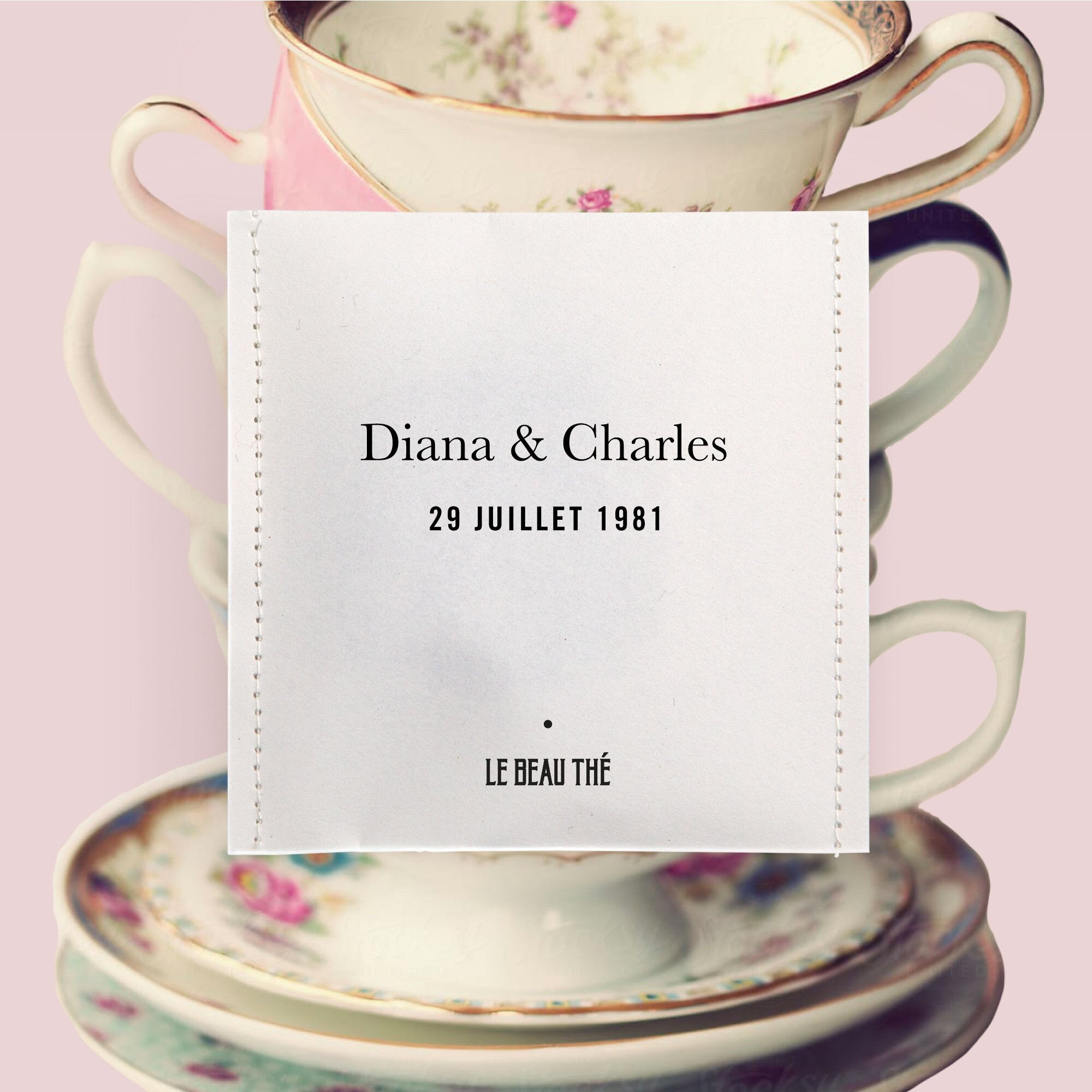 Sachet de thé personnalisé par Le Beau Thé pour un mariage shabby chic avec lady Diana et Charles cadeau d’invité idéal